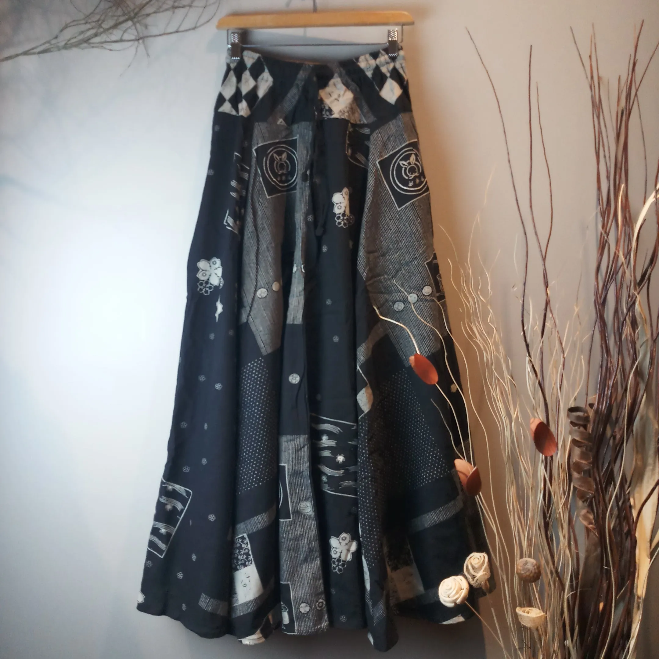 Black Bunny kamon 8 Panel Long Skirts with pockets