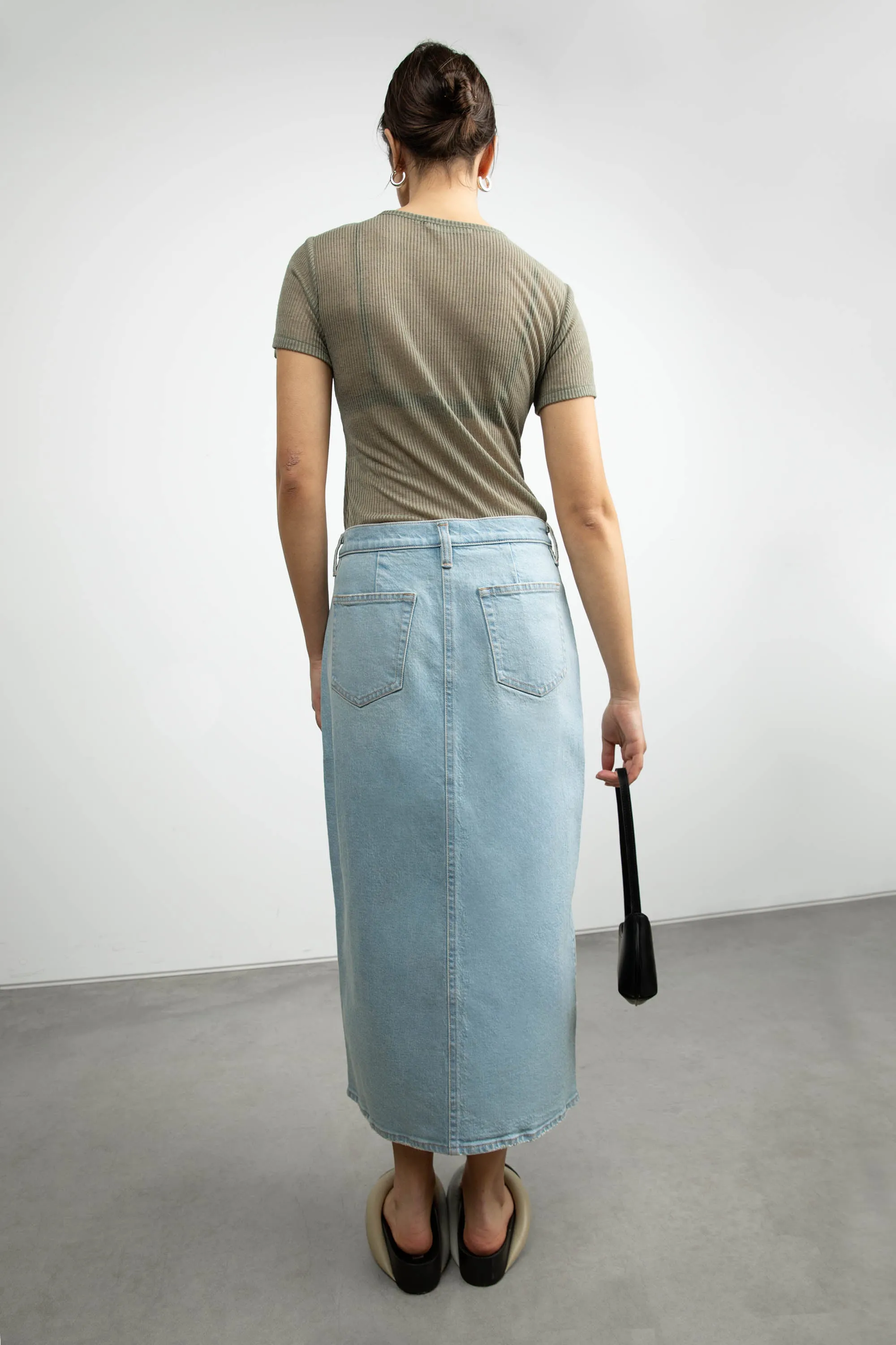 FRONT SLIT DENIM MIDI SKIRT