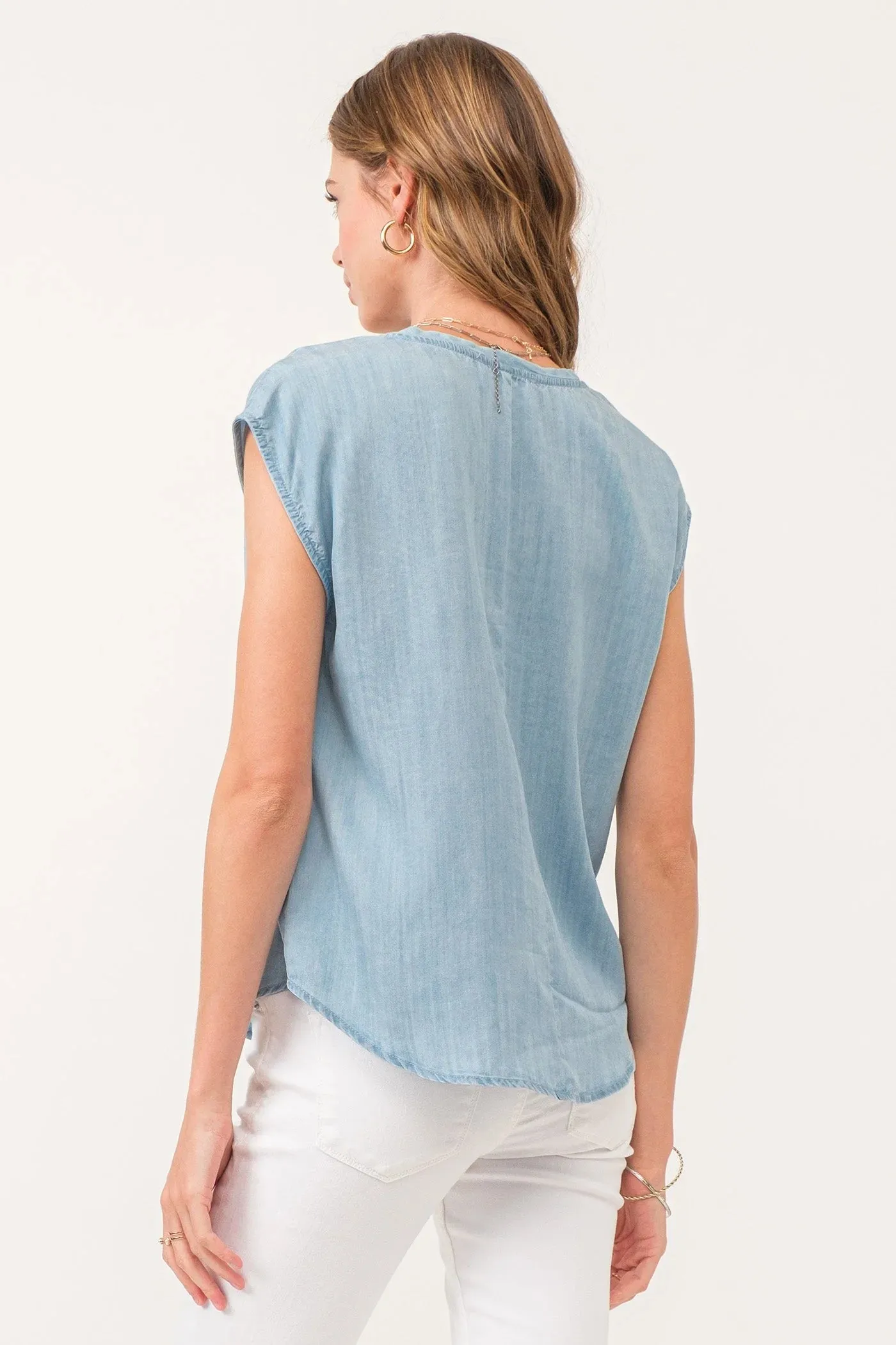 Yanis Sleeveless Top